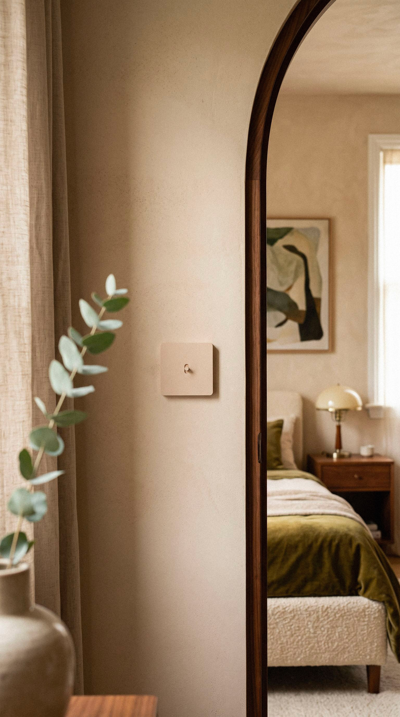 Habillage BUTTN Rose Nude dans une chambre arche bois